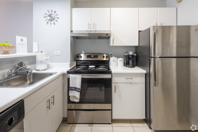 Photo - 422 E Ohio St