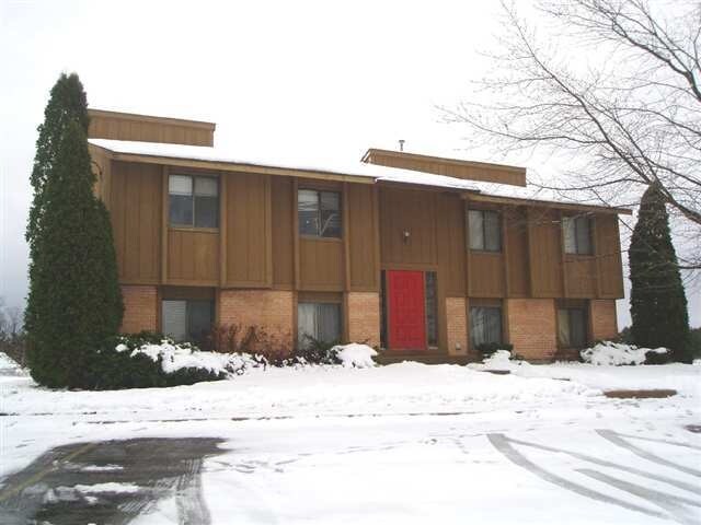 Photo - 7100 N Long Lake Rd Apartments