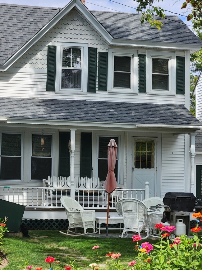 Building Photo - 11 McKinley St Unit Apt.#1