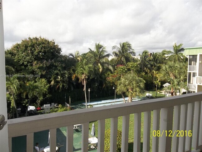 Building Photo - 1450 Atlantic Shores Blvd Unit 312 Rental