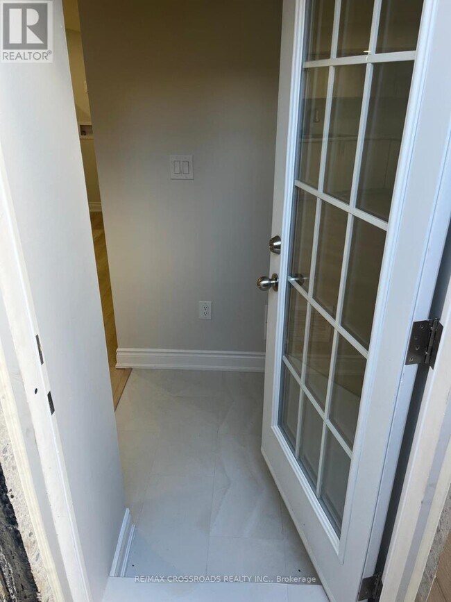 Photo - 3119 McDowell Dr