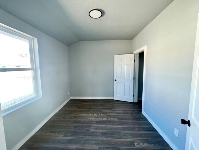 Photo - 2706 Observation Dr