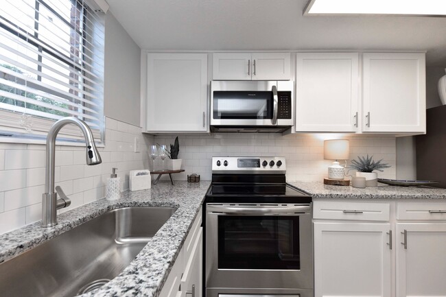 Kitchen + Granite Counters - Allora Apartments