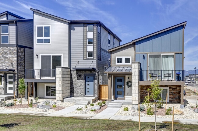 Photo - 6787 Lily Mountain Ln