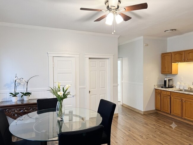 Building Photo - 8 Porter St Ct Unit 3