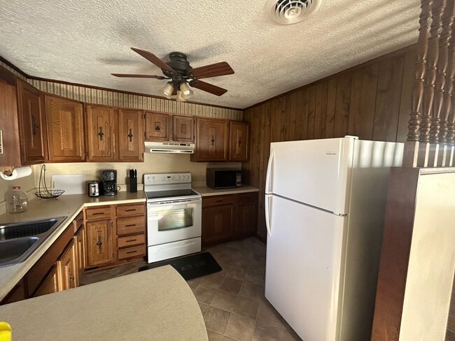 Photo - For Rent — Charming Furnished 2 Bedroom Home in Belspring, VA