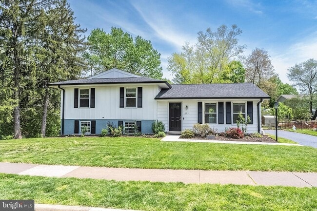 Photo - 724 N Argonne Ave House