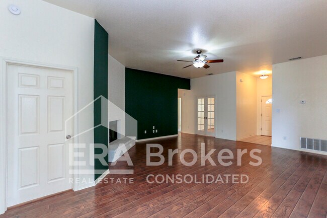 Photo - 2802 Southwood Dr Casa