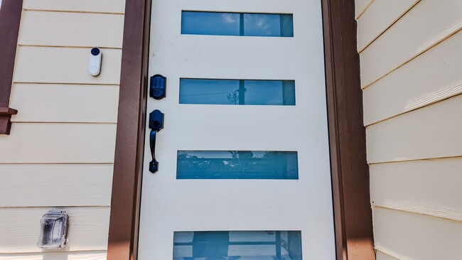 Photo - 823 North Loop Unit A