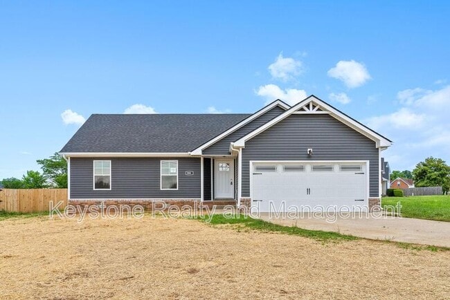 Building Photo - 3800 Roscommon Way