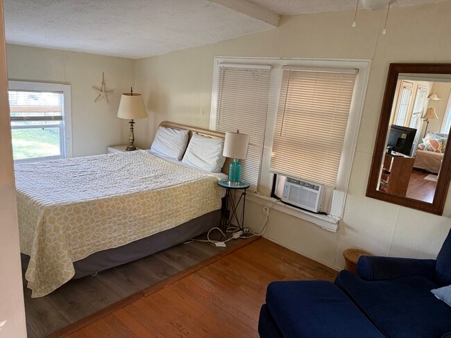 Photo - 4410 NE Indian River Dr