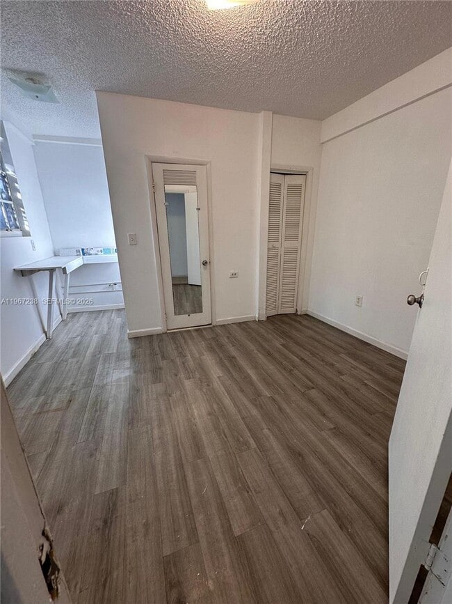 Photo - 552 NW 1st St Unit 3