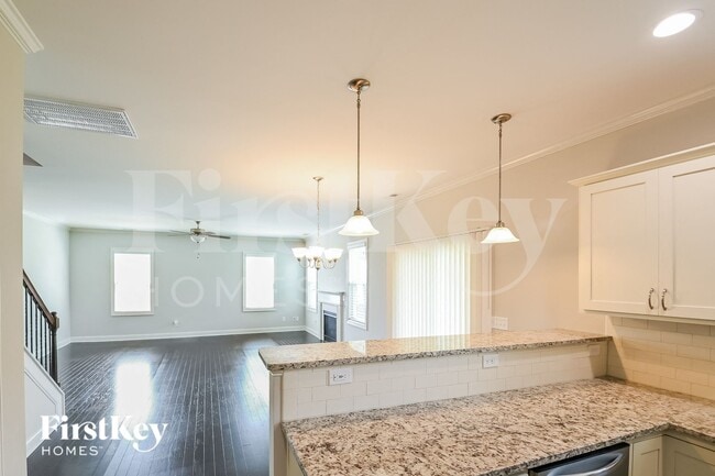 Photo - 92 Squire St