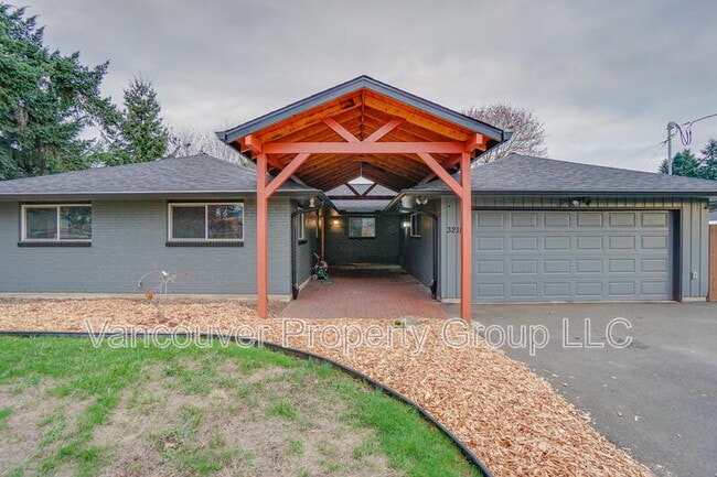 Photo - 3211 NE 62nd Ave