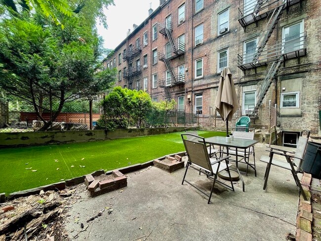 Photo - 1035 Washington St Unit LL