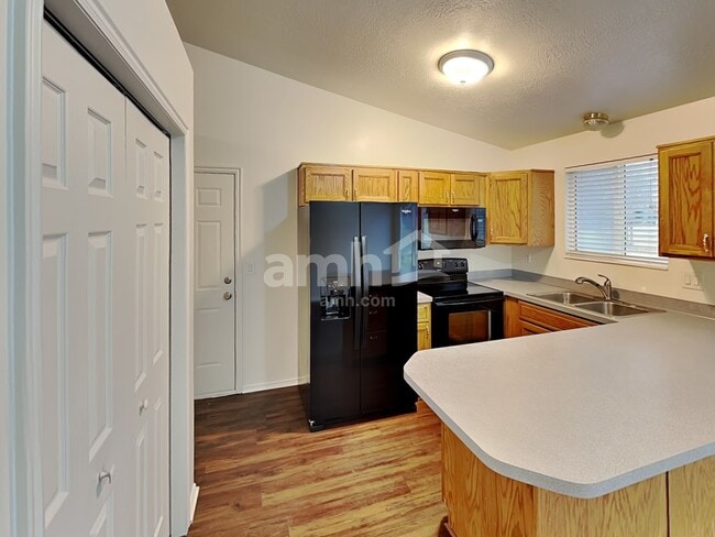 Photo - 1742 N 725 W