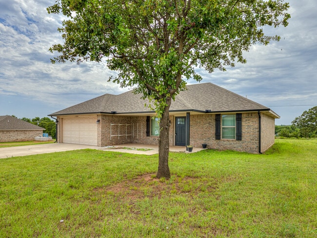 Photo - 2202 Buchanan Dr