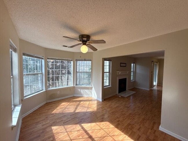 Photo - T.R. Lawing Realty Property