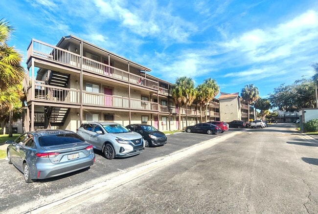 Building Photo - Charming 1B/1B Condo – North Bay Village, Tampa (Rent-to-Own) Unit 06A3