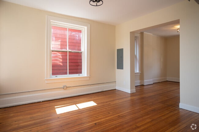 3BR,2BA - Living Room