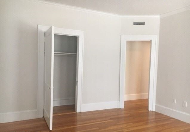 Photo - Virginia Court Apartments