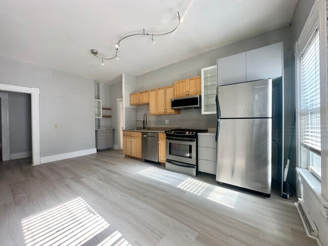 Building Photo - 78 Ring St Unit 1