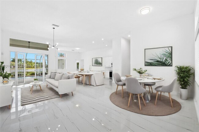 Photo - 646 Heritage Dr