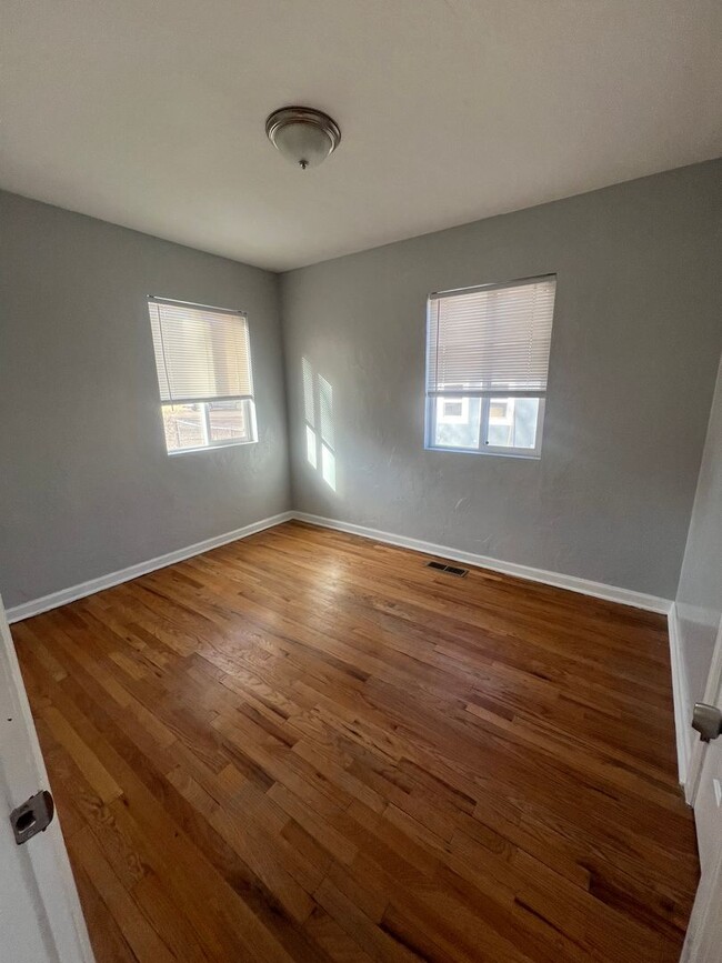 Photo - Downtown Living with a Massive Yard 3 Bed 1 Bath