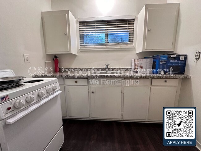 Photo - 2821 Howe Ave Apartment Unit 4