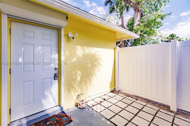 Photo - 1942 Roseate Ln