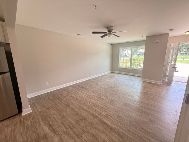 Photo - 1207 Davis St Unit 4