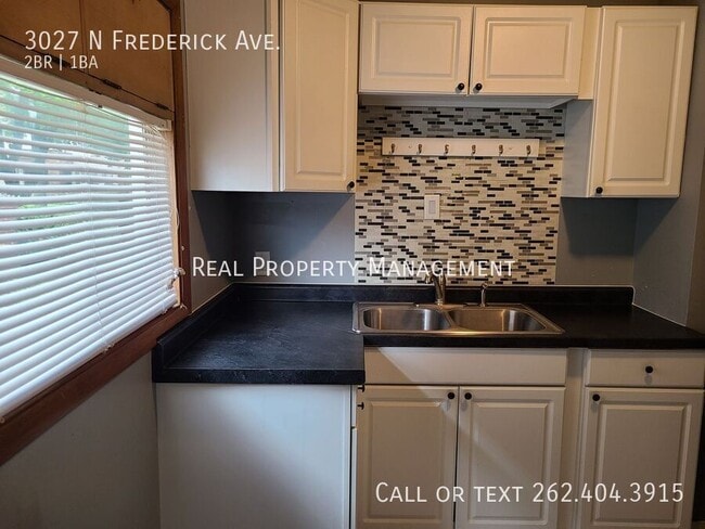 Building Photo - 3027 N Frederick Ave