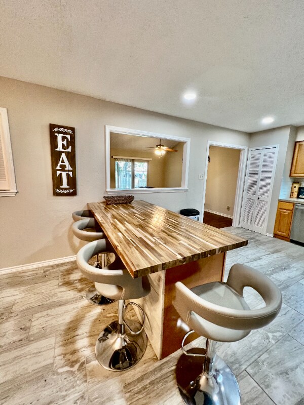 Photo - 13806 Wood Breeze