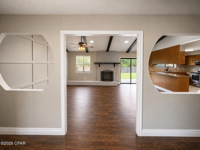 Photo - 3015 Longwood Cir
