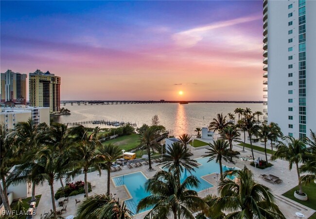Photo - 3000 Oasis Grand Blvd Condo Unit MPH6