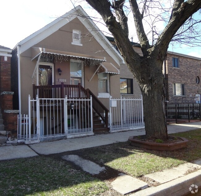 Building Photo - 3208 S Throop St Unit GARDEN Rental