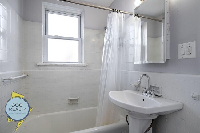 Photo - 6930 N Greenview Ave Unit 508
