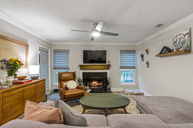 Photo - 6800 Glenridge Dr