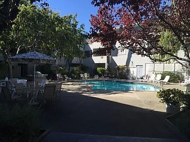 Building Photo - Spacious 2-Bedroom Balcony with Stunning Beach Views Unit APT 10G