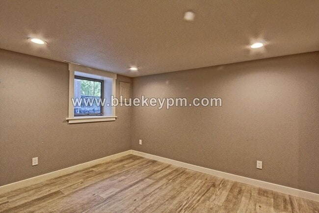 Photo - 2 Bed, 1 Bath Unit in Laurelhurst Plex