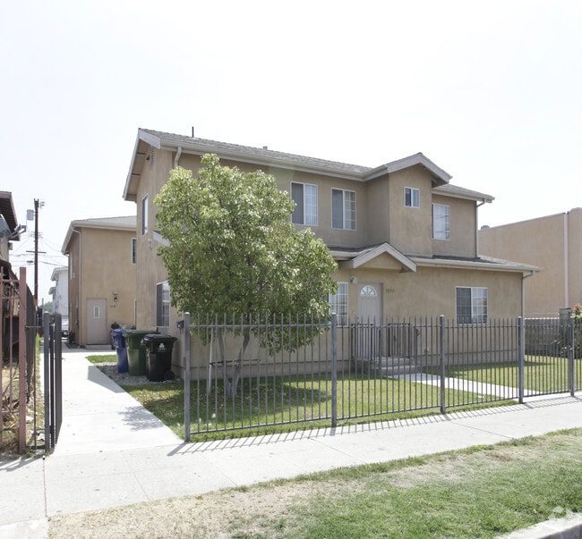 7230-7232 Tujunga Ave