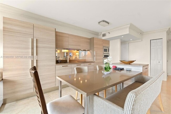 Photo - 3530 Mystic Pointe Dr Unidad 1714