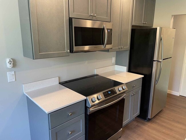 Apartamentos 7th Avenue, North St. Paul, Minnesota - 7th Avenue Apartments