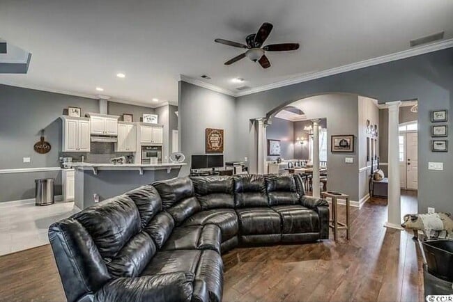 Photo - 2314 Clandon Dr