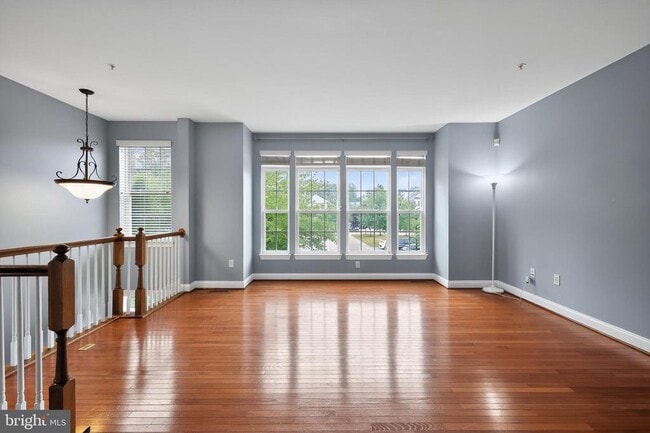 Photo - 9850 Solar Course