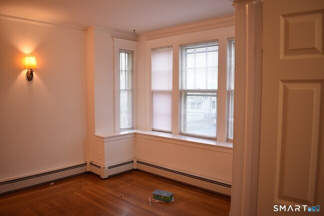 Photo - 745 Orange St