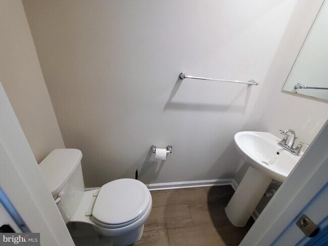 Photo - 31 Roundstone Run