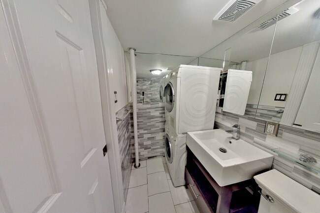 Photo - 345 W 53rd St Unit 4B