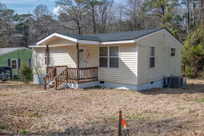 Photo - 806 Lakeland St