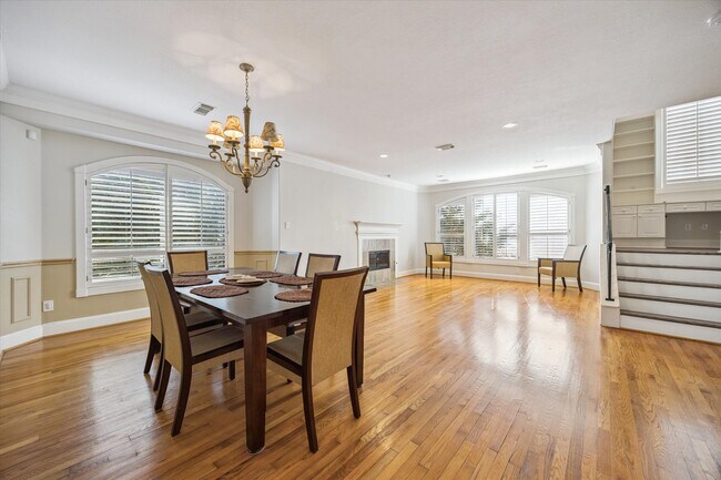 Photo - 2422 Dorrington St Unit A